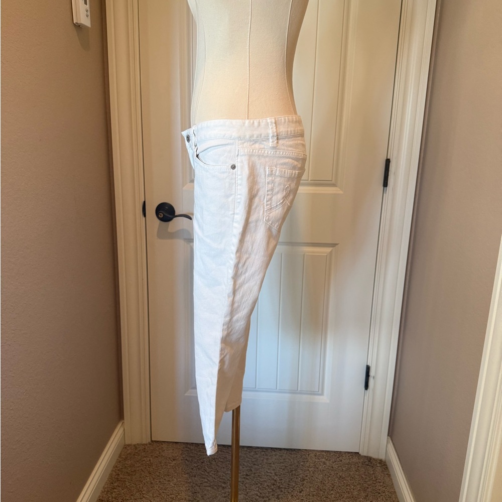 LOFT White Cropped Pants - Picture 2 of 5